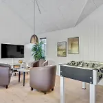 Gorgeous In With Sauna Feriehus *