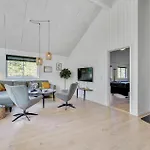 Feriehus Gorgeous In With Sauna