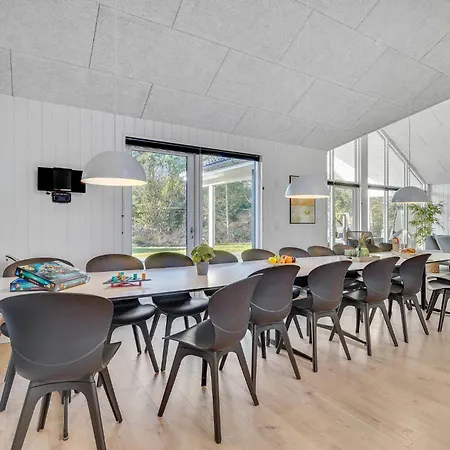 Hébergement de vacances Stunning Home In Norre Nebel With Sauna *