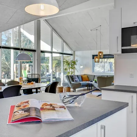 Stunning Home In Norre Nebel With Sauna Feriehus *